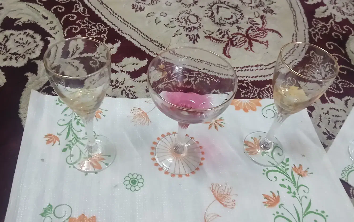 بستنی خوری تزئینی دکوری|ظروف سرو و پذیرایی|قم, قلعه کامکار|دیوار