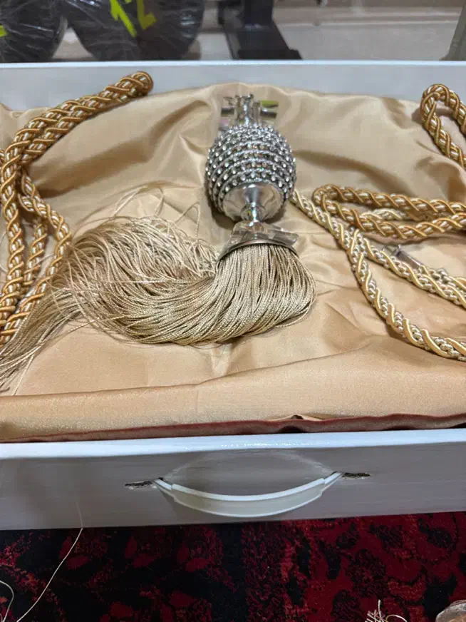 شرابه و آویز پرده ( جمع کن والان پرده تور)|پرده، رانر، رومیزی|تهران, آبشار تهران (دریاچه)|دیوار