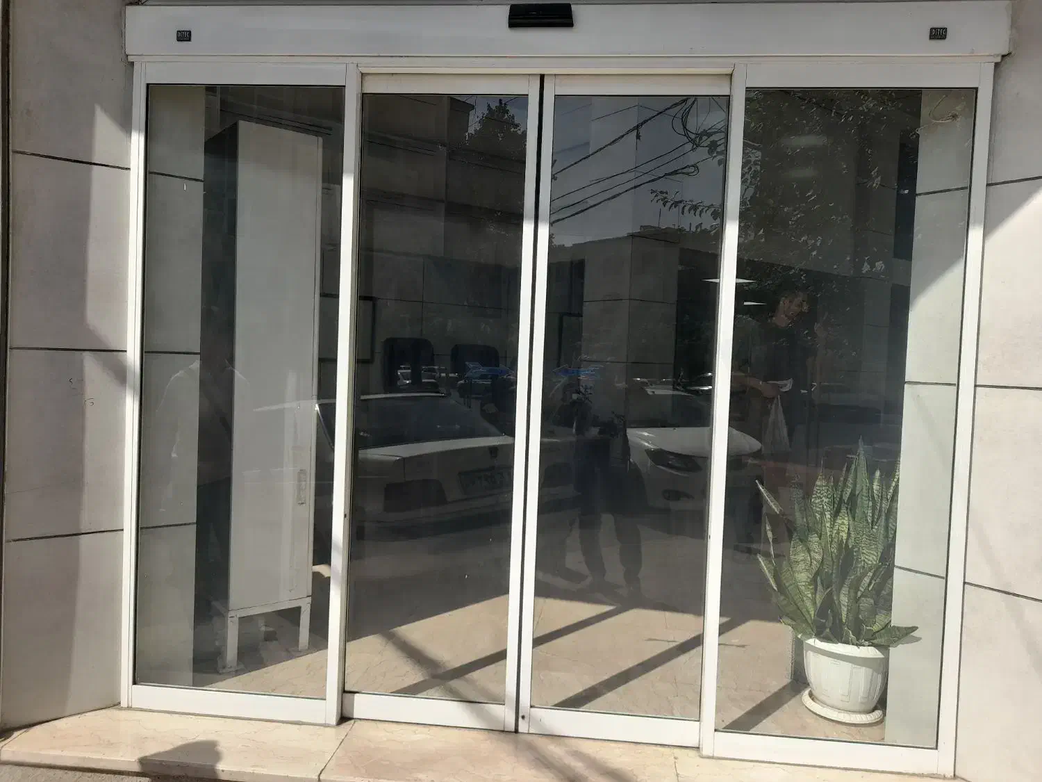 مغازه اجاره بر بلوار اصلی رباطکریم|اجارهٔ مغازه و غرفه|رباط‌کریم, رباط‌کریم|دیوار