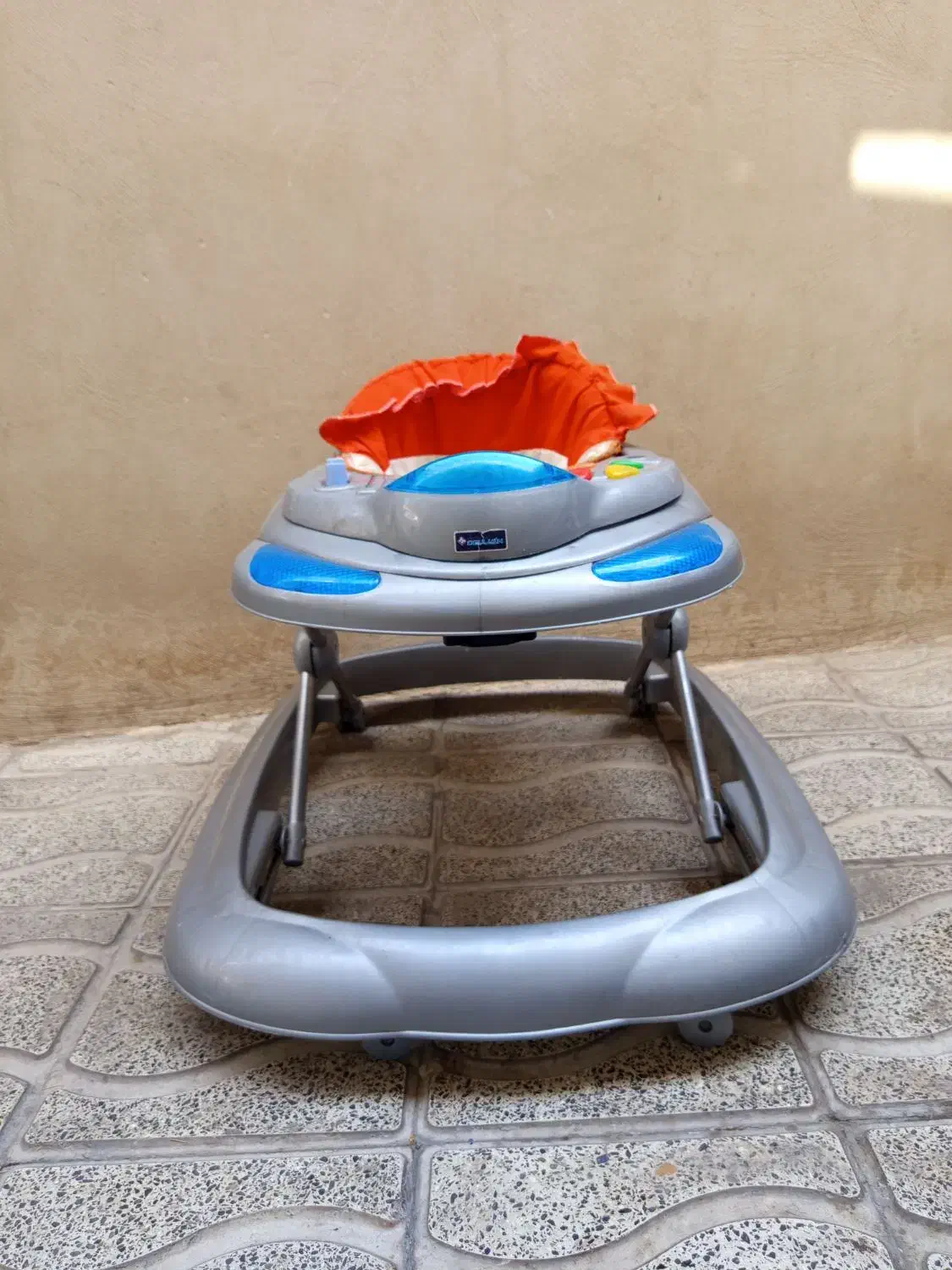 رورورک سالم ومحکم|اسباب و اثاث بچه|میانه, |دیوار