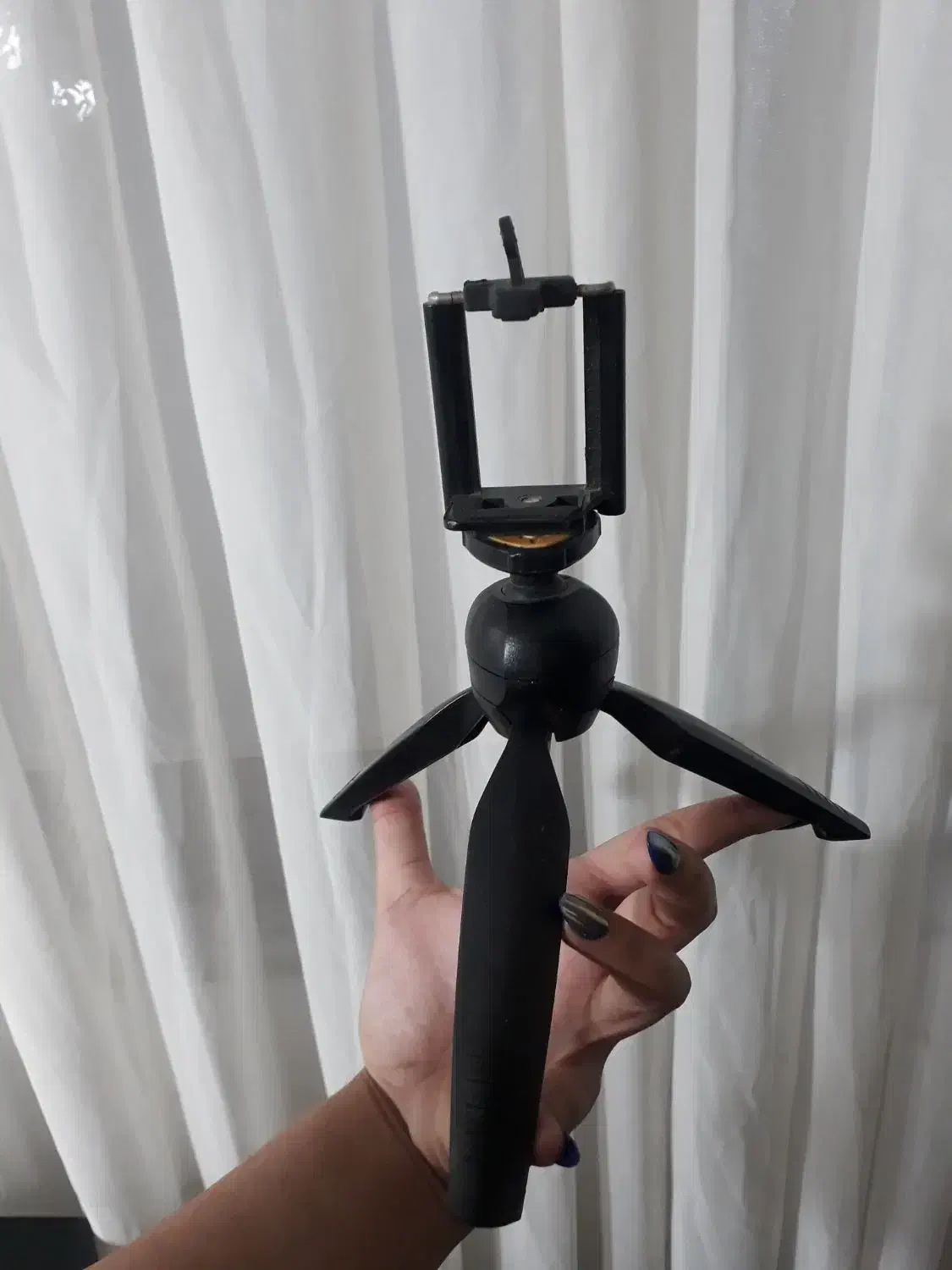 نگهدارنده ی موبایل ۳ پایه مجهز|لوازم جانبی موبایل و تبلت|لنگرود, |دیوار