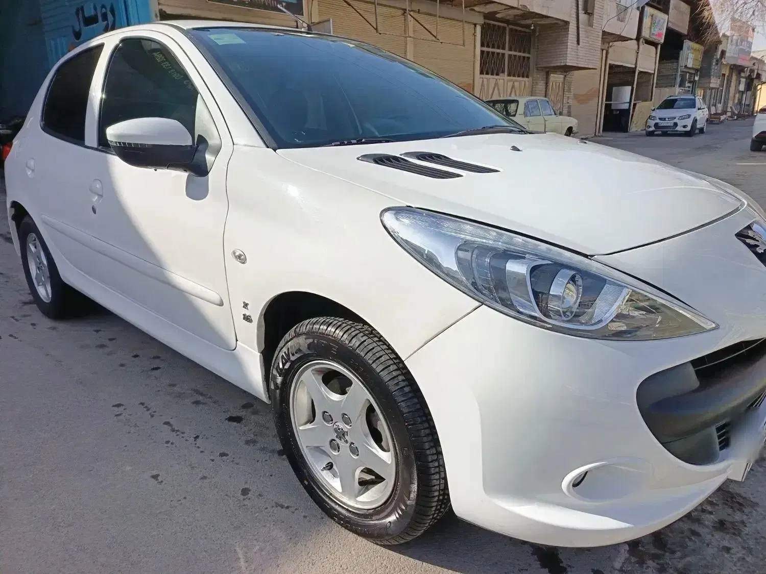 207 استثنایی|خودرو سواری و وانت|نجف‌آباد, ویلاشهر|دیوار