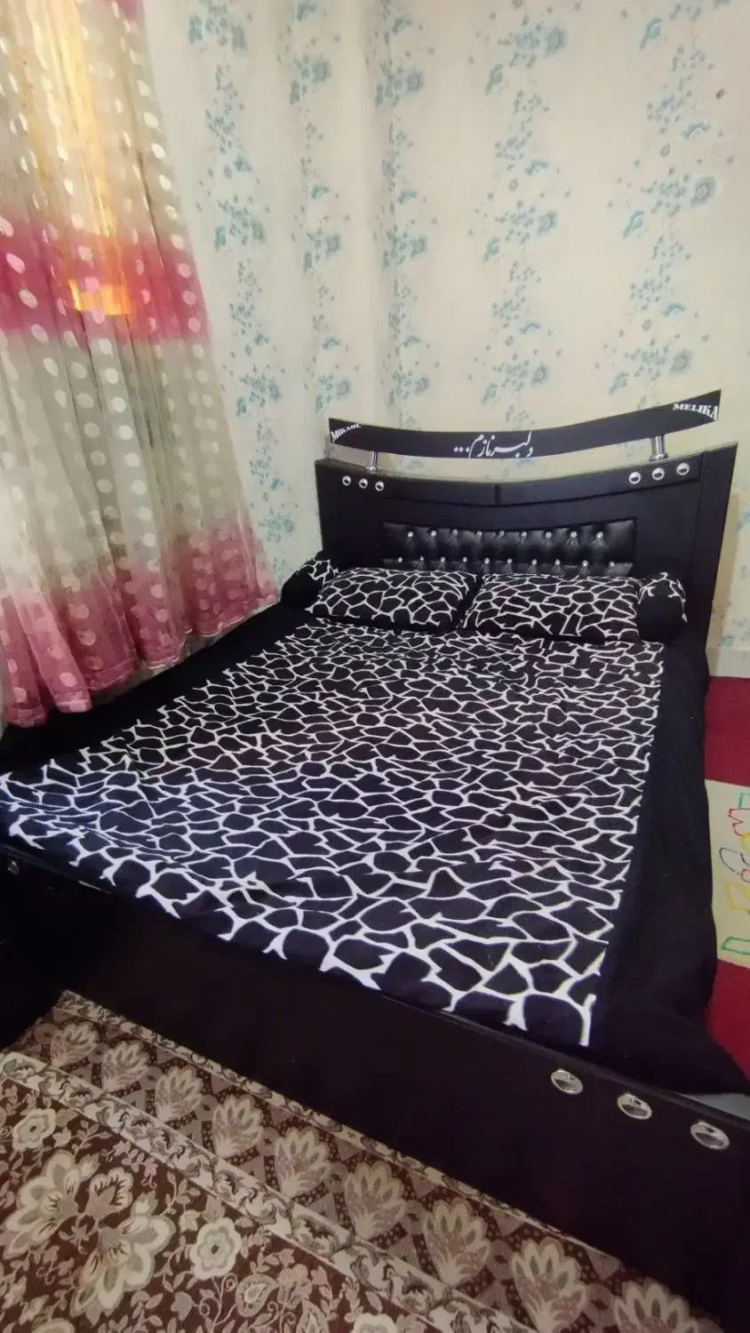 تخت خواب دو نفره|تخت و سرویس خواب|زاهدان, |دیوار