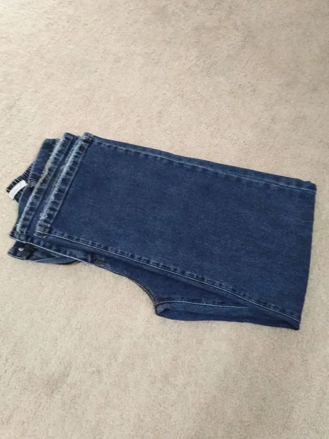 یک عدد شلوار لی بگ..یک عدد کت لی و یک عدد جلیقه لی|لباس|نظرآباد, نظرآباد|دیوار