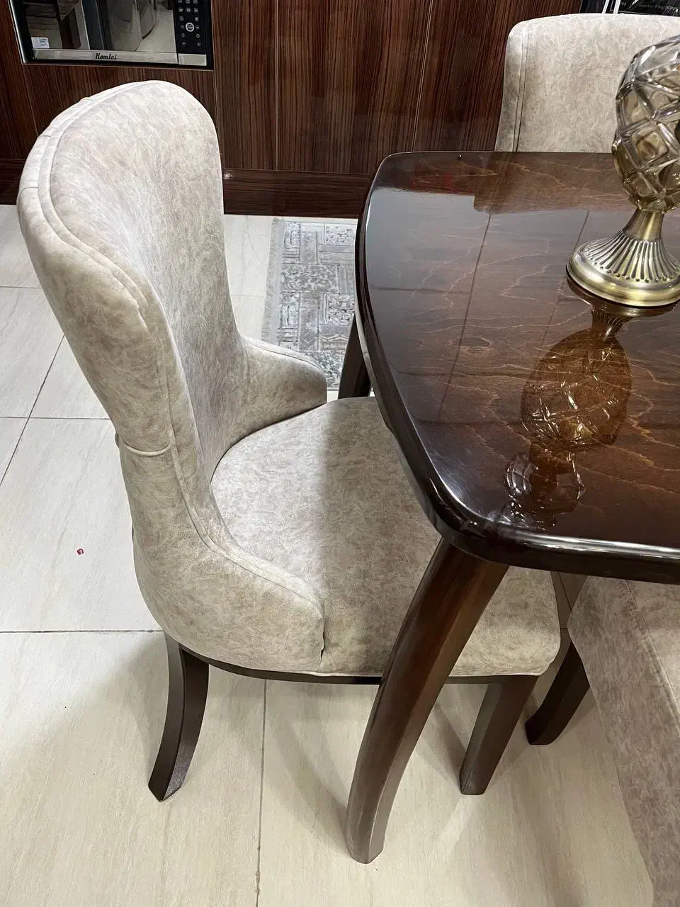 میز ناهار خوری ۶ نفره با نیمکت|میز و صندلی غذاخوری|ساری, |دیوار