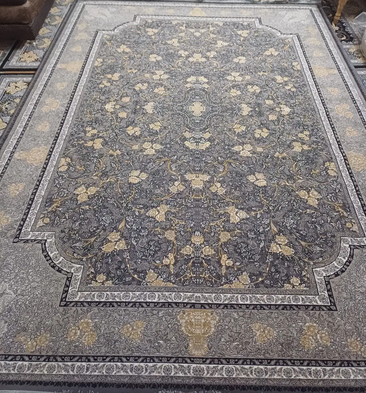 ۱۰ جفت فرش ۱۲ متری تمام نخ نوی نو پلمپ کارخانه|فرش|مشهد, رده|دیوار