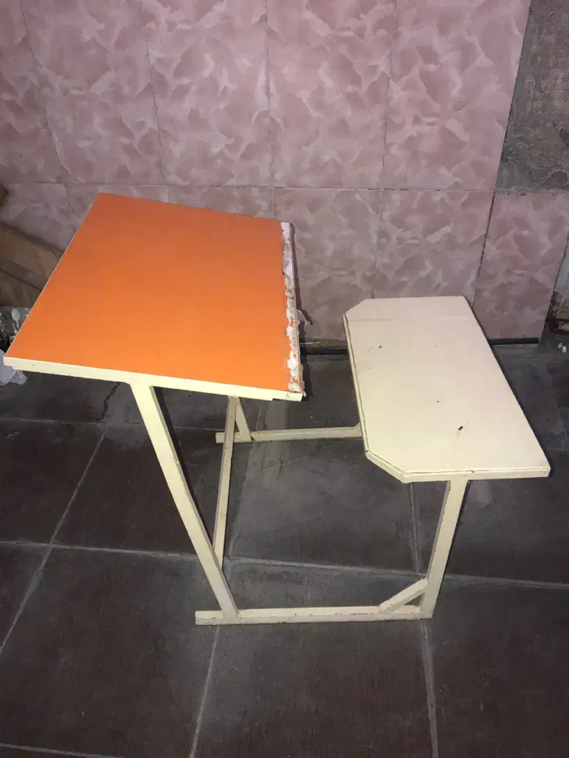 نیمکت درجه یک|صندلی و نیمکت|خرم بید, |دیوار