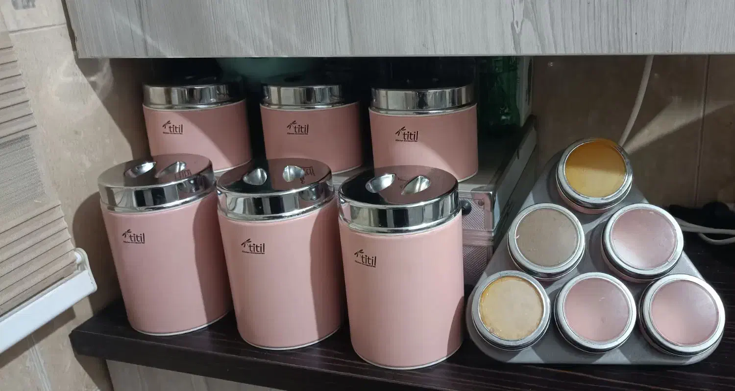 جا ادویه و بانکه حبوبات همراه ترازو|ظروف نگهدارنده، پلاستیکی، یک‌بارمصرف|محمدیه-قزوین, |دیوار