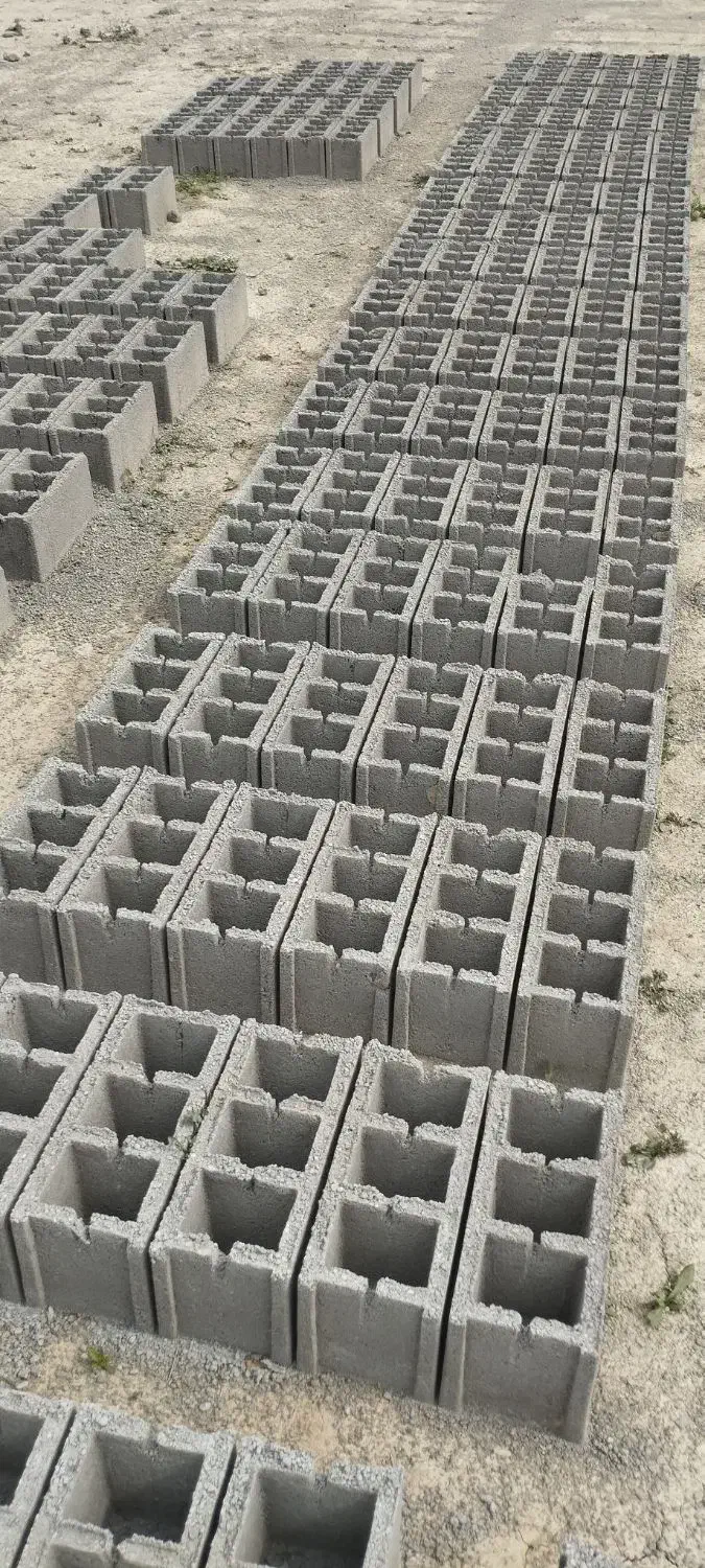 بلوکه سیمانی.بلوکه زنی سیار|عمده‌فروشی|شیروان (خراسان), |دیوار