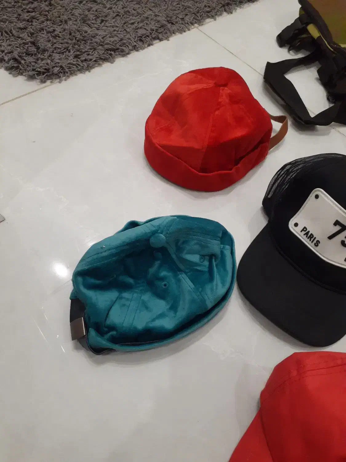 کلاه|لباس|شاهینشهر, مخابرات (شهید بهشتی)|دیوار