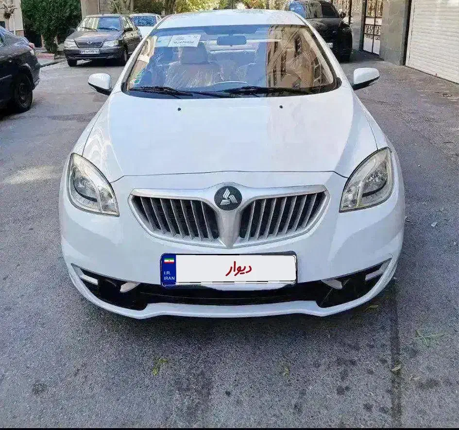 برلیانس دنده بی رنگ تو کرم مدل ۹۵ کارکرد ۱۱۰ تا|خودرو سواری و وانت|گرگان, |دیوار