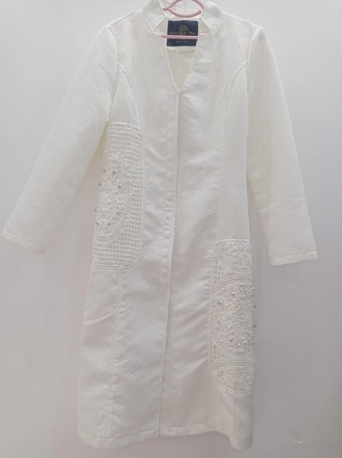 مانتو|لباس|آستانه اشرفیه, |دیوار