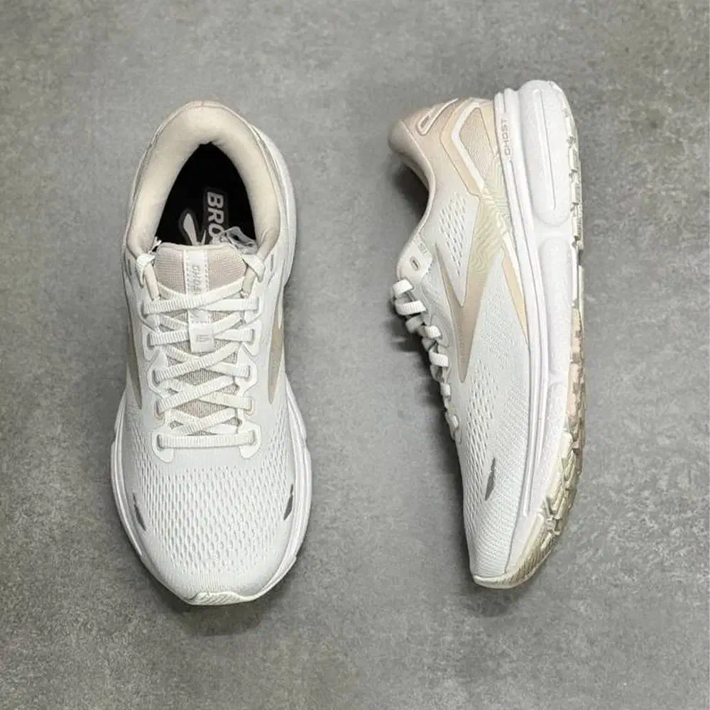 بروکس گاست 15 کتونی سجاد|کیف، کفش، کمربند|گنبد کاووس, |دیوار