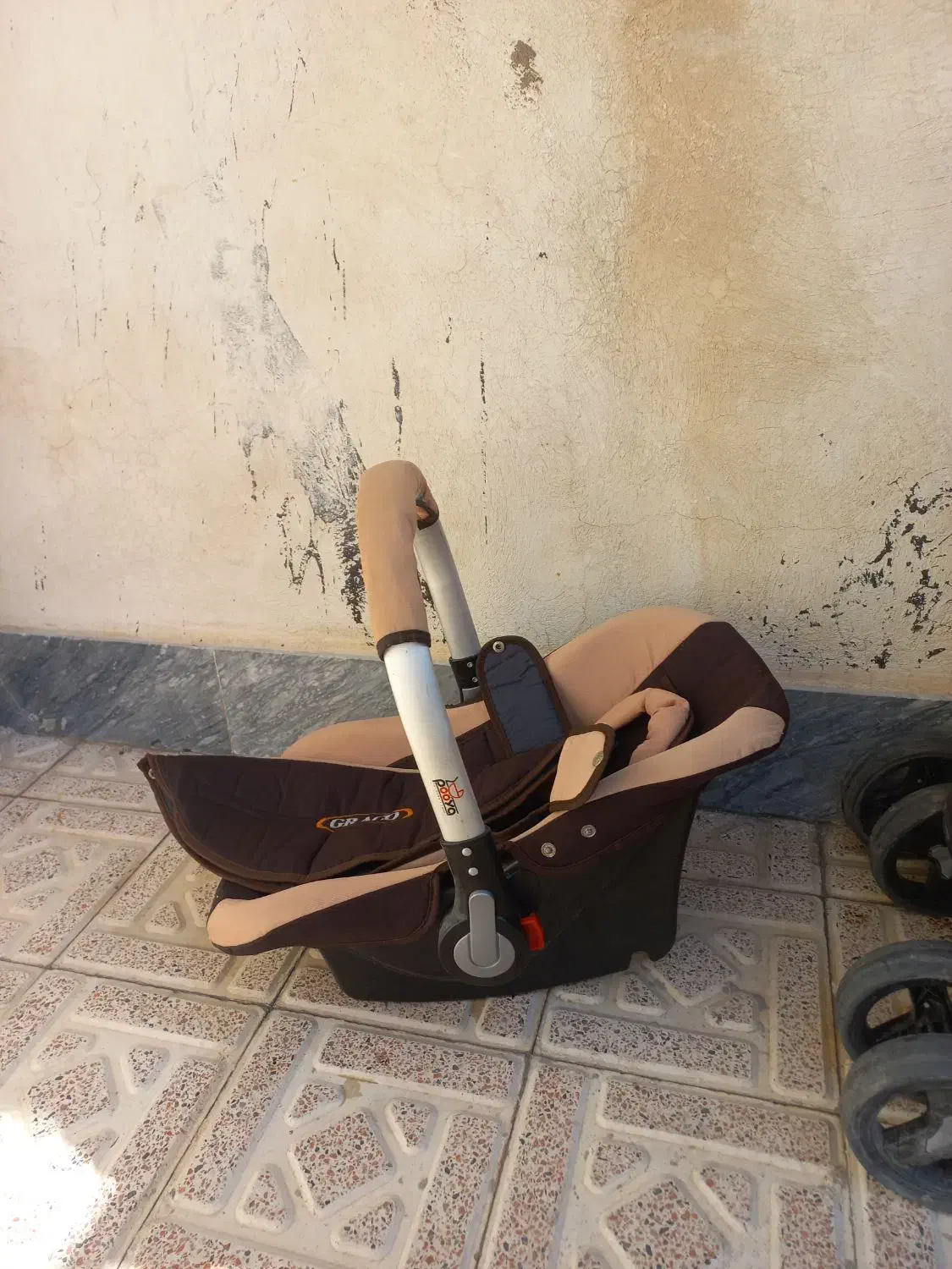 کریرنو|کالسکه و لوازم جانبی|تبریز, |دیوار