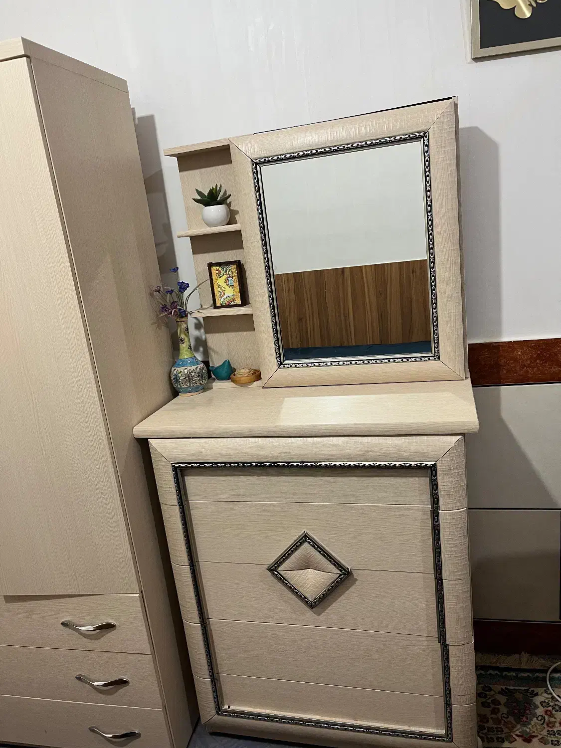 دراور ۵ کشو|جاکفشی، کمد، دراور|آزادشهر, |دیوار