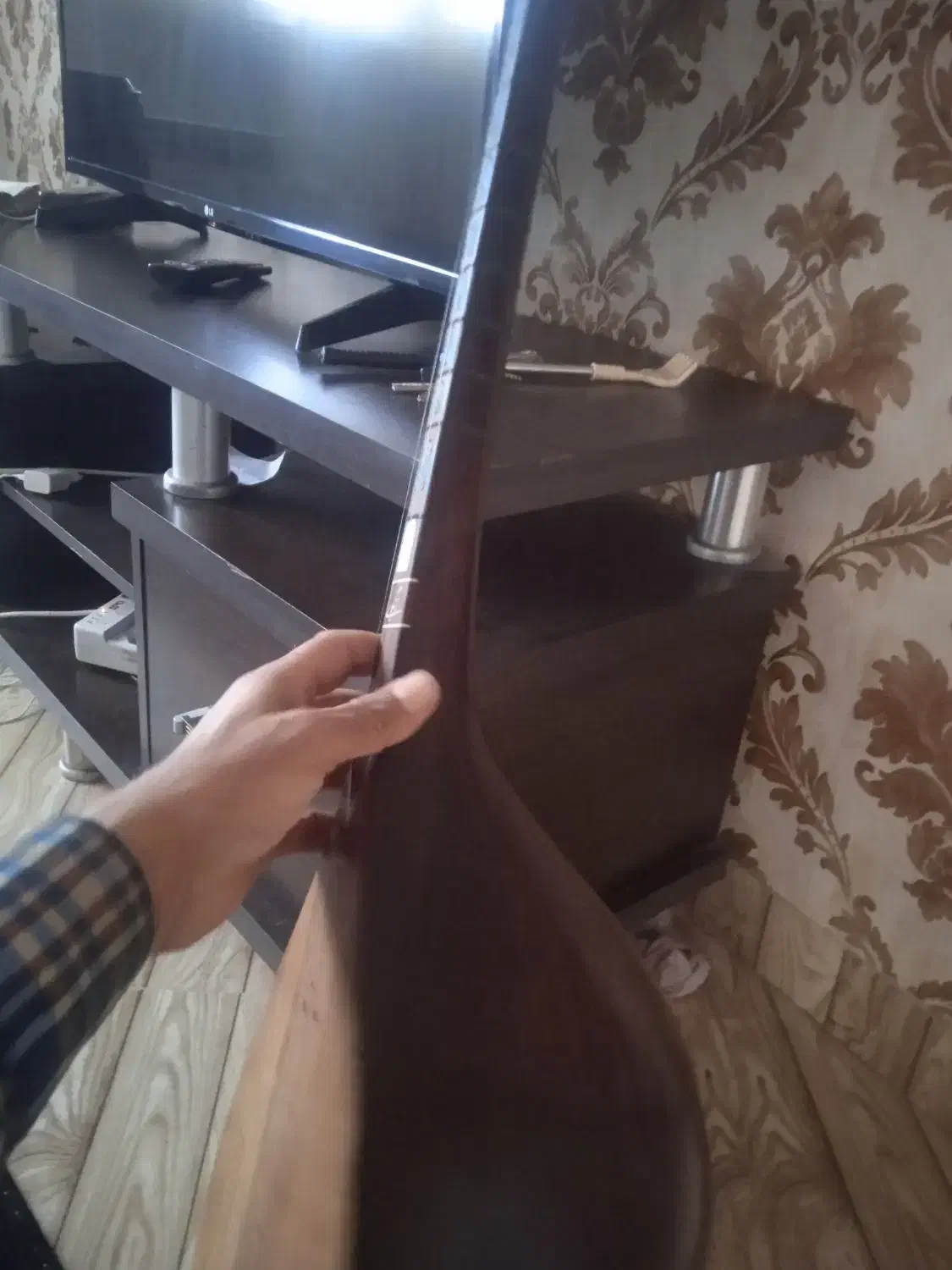 دوتارقدیمی|سازهای سنتی|بجنورد, |دیوار