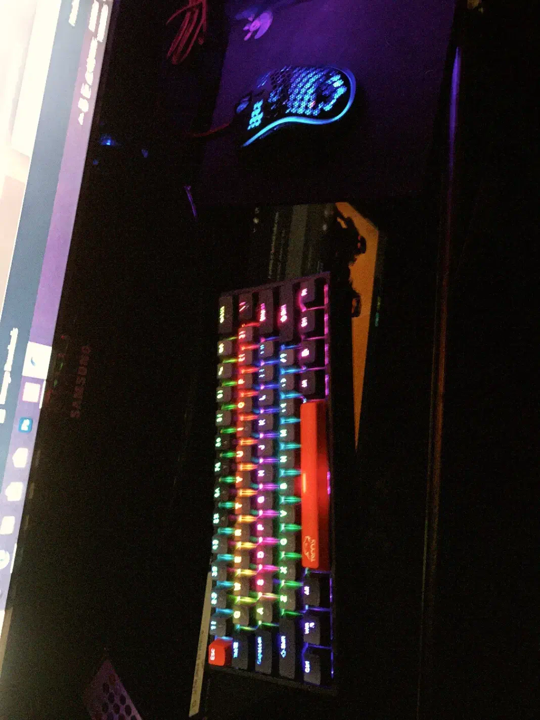 کیس گیمینگ نسل ۱۳|رایانه رومیزی|هشتگرد, فاز ۱ مهستان|دیوار