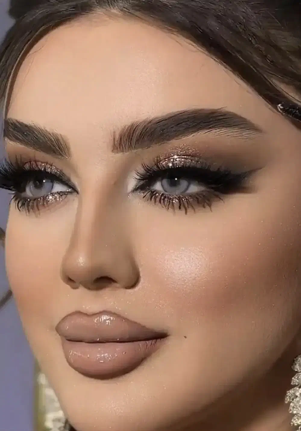 مدل برای میکاپ میخوام|خدمات آرایشگری و زیبایی|اردبیل, |دیوار