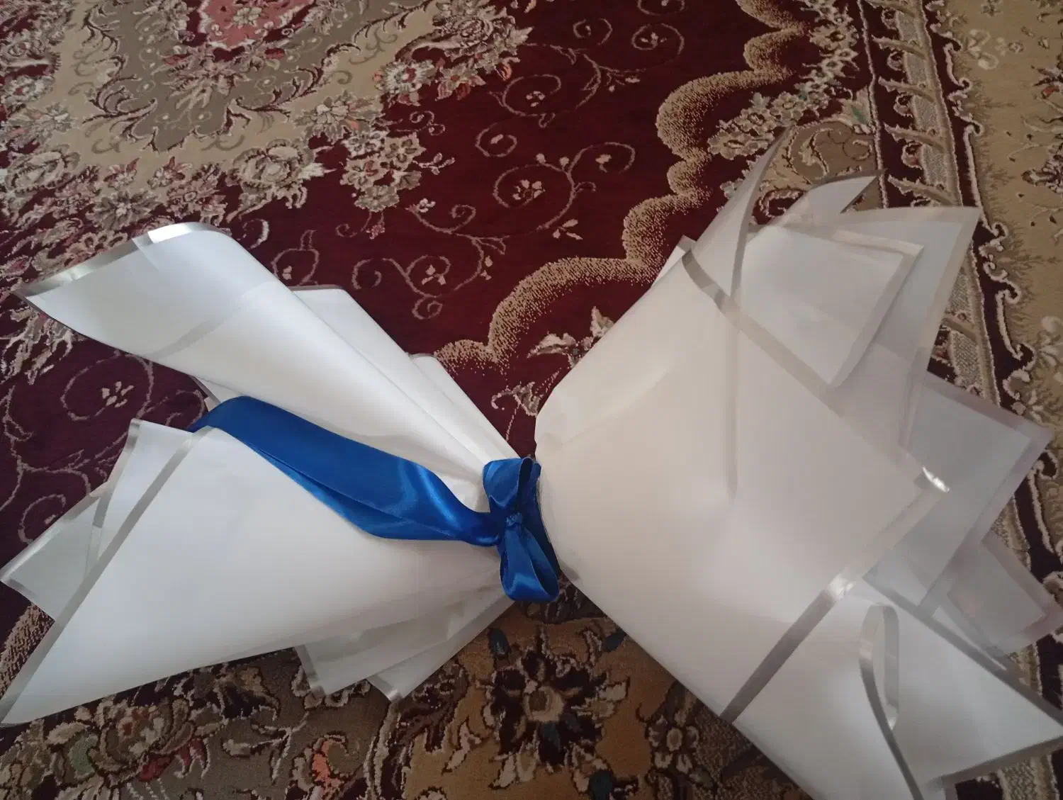 گل روبانی شاین دار|گل مصنوعی|کبودرآهنگ, |دیوار