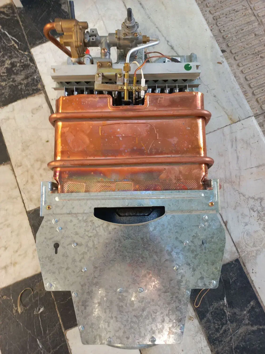 آبگرمکن دیواری|آبگرمکن، پکیج، شوفاژ|قرچک, مهدیه|دیوار