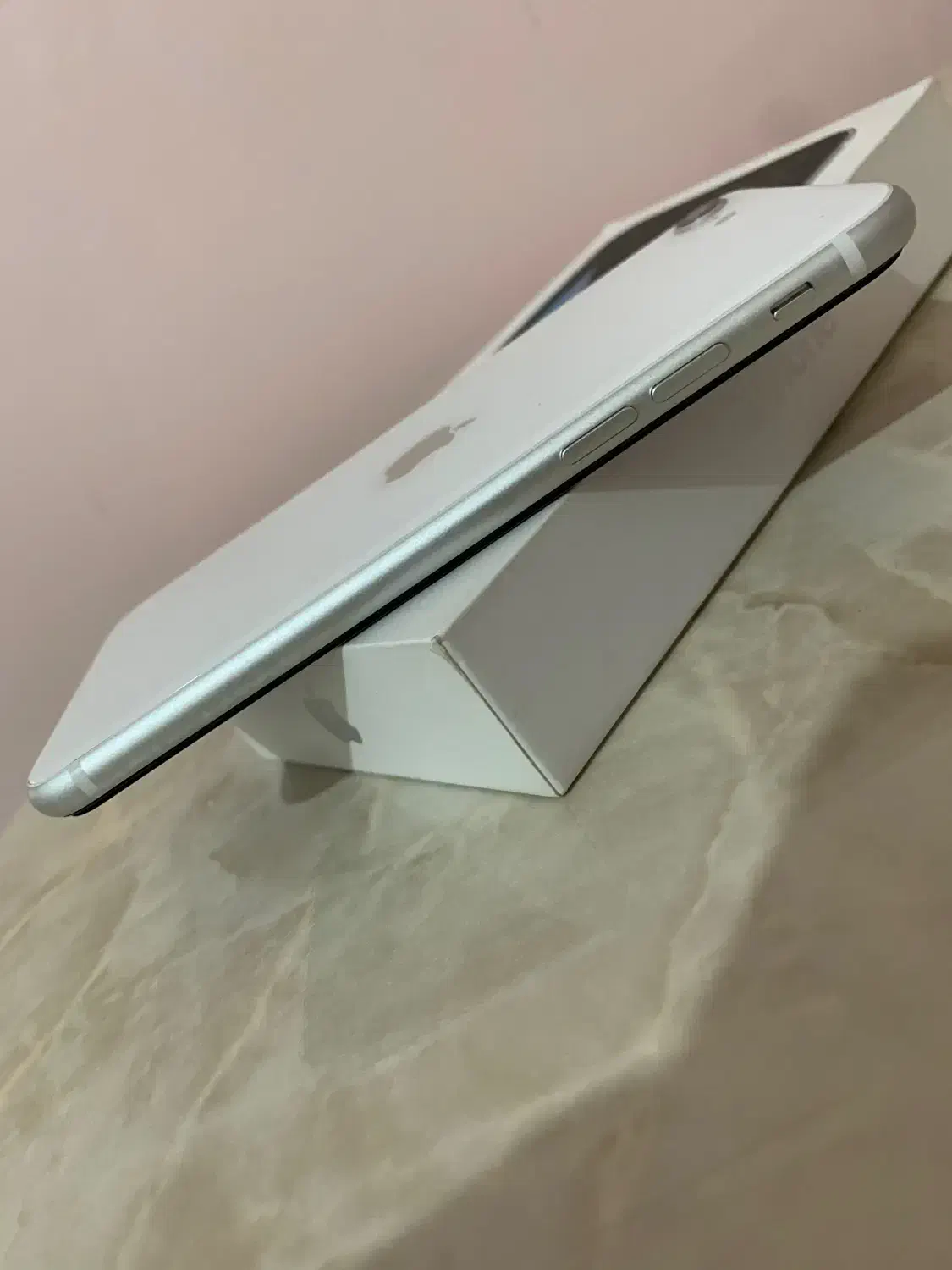 ایفون SE2020|موبایل|تبریز, |دیوار