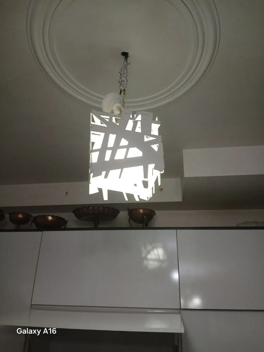 دوعدد لوستر سه شعله ویک عدد چوبی تک شعله|لوستر و چراغ آویز|تهران, هاشمآباد|دیوار