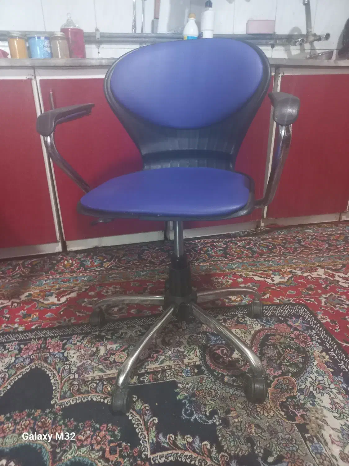 صندلی|دفتر کار|قوچان, |دیوار