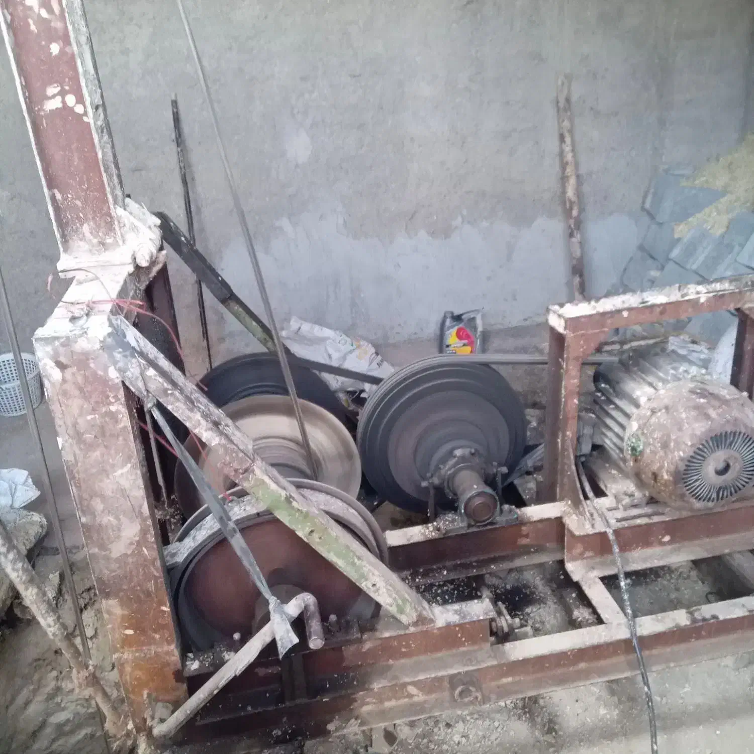 چاه کندن بادسگاه برقی|خدمات پیشه و مهارت|اراک, |دیوار