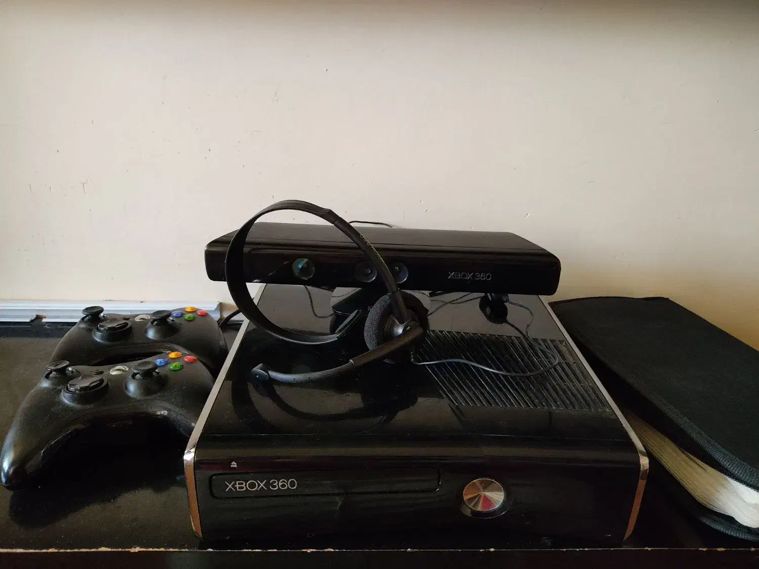 کنسول بازیxbox 360 با دو دسته|کنسول، بازی ویدئویی و آنلاین|ارومیه, |دیوار