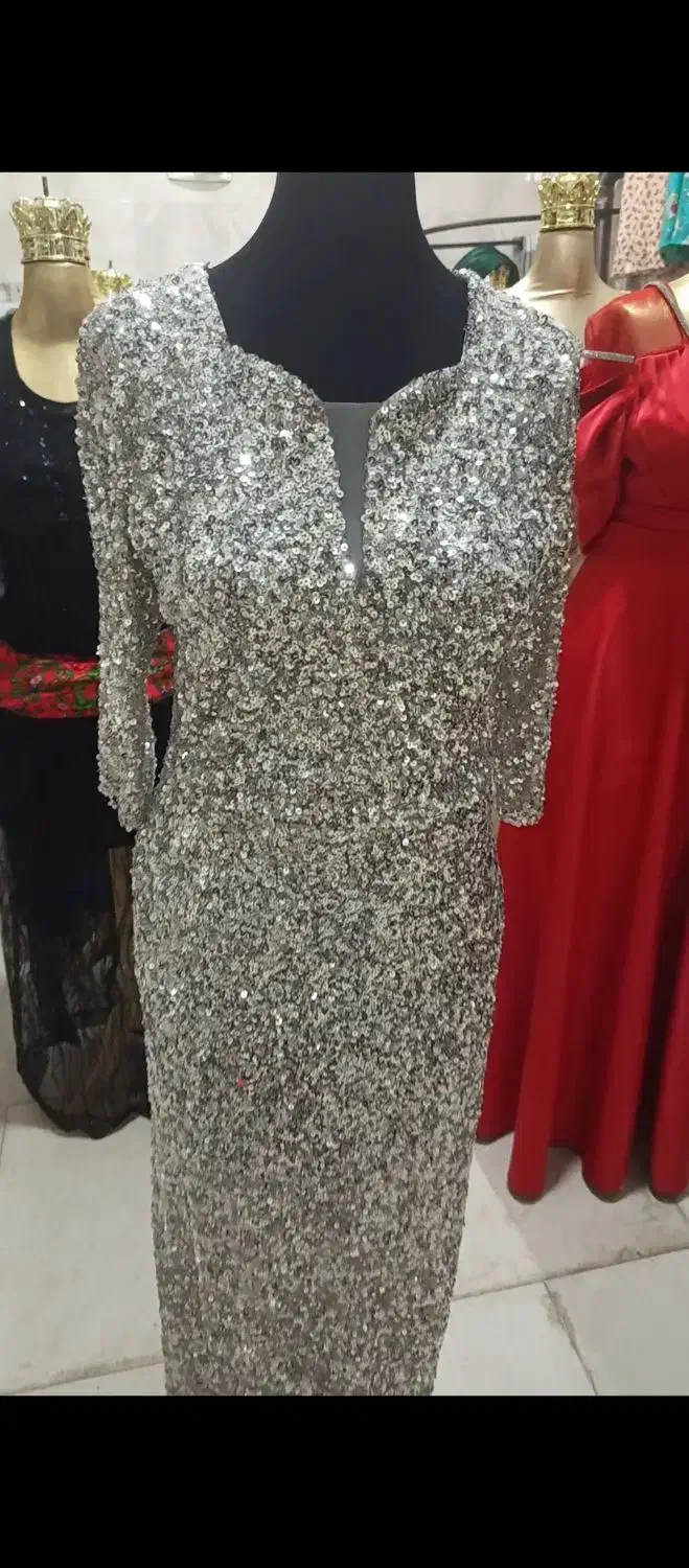 لباس کردی و مجلسی|لباس|صحنه, |دیوار