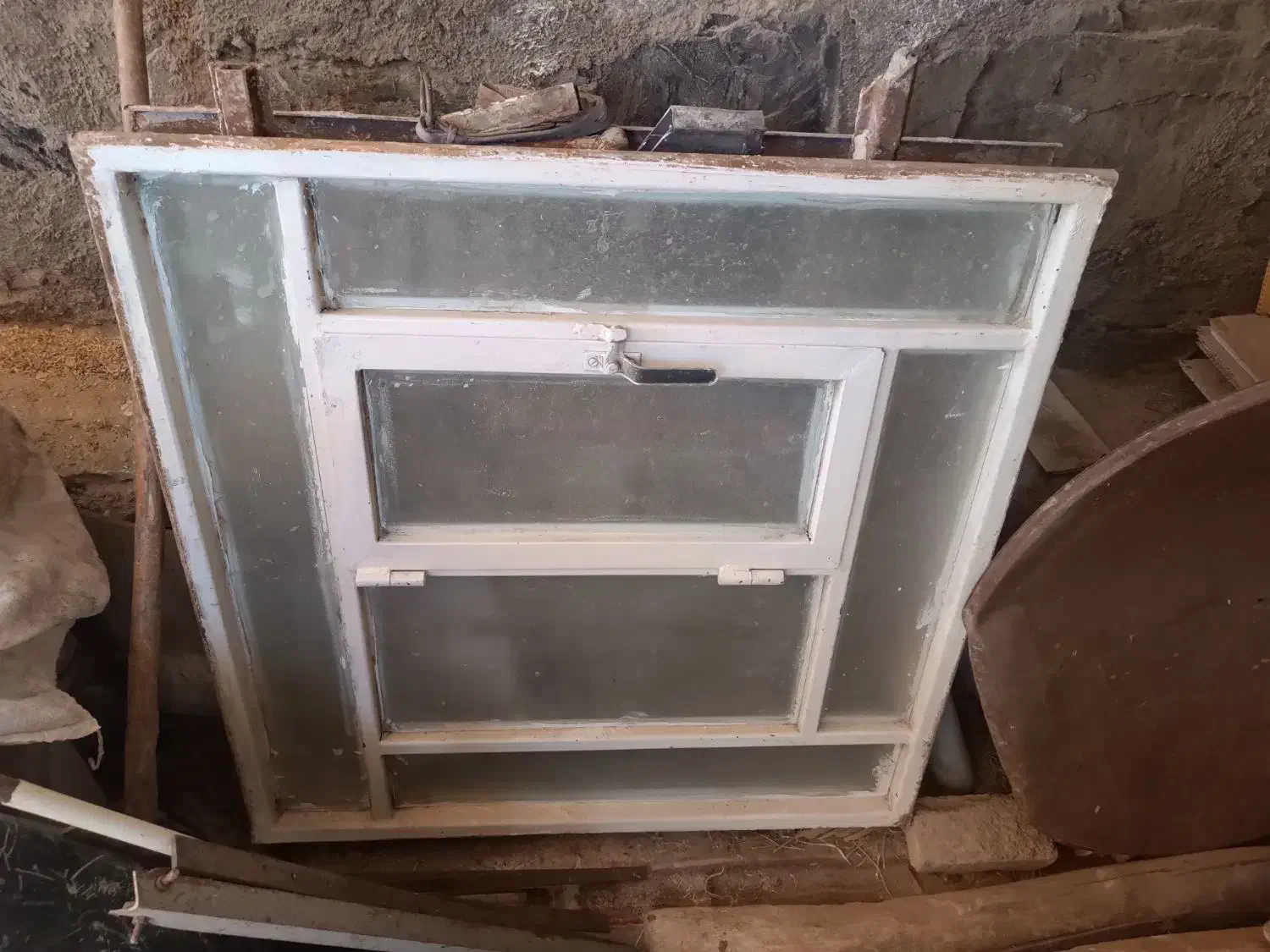 درب پنجره|مصالح و تجهیزات ساختمان|نهاوند, |دیوار