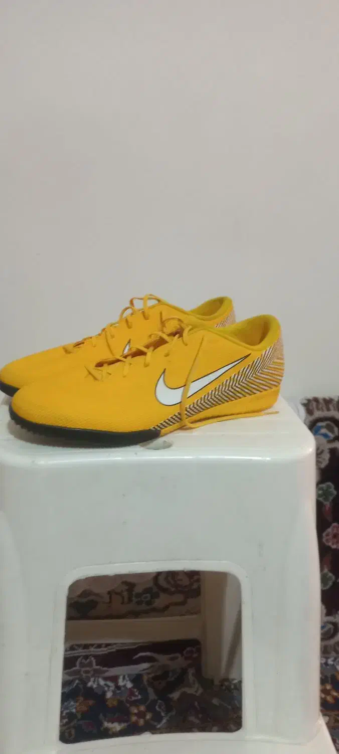 ۴ جفت کتونی فوتسال و سالن سایز۴۵.۴۶.۴۷ اورجینال|کیف، کفش، کمربند|فردیس, طالقانی|دیوار