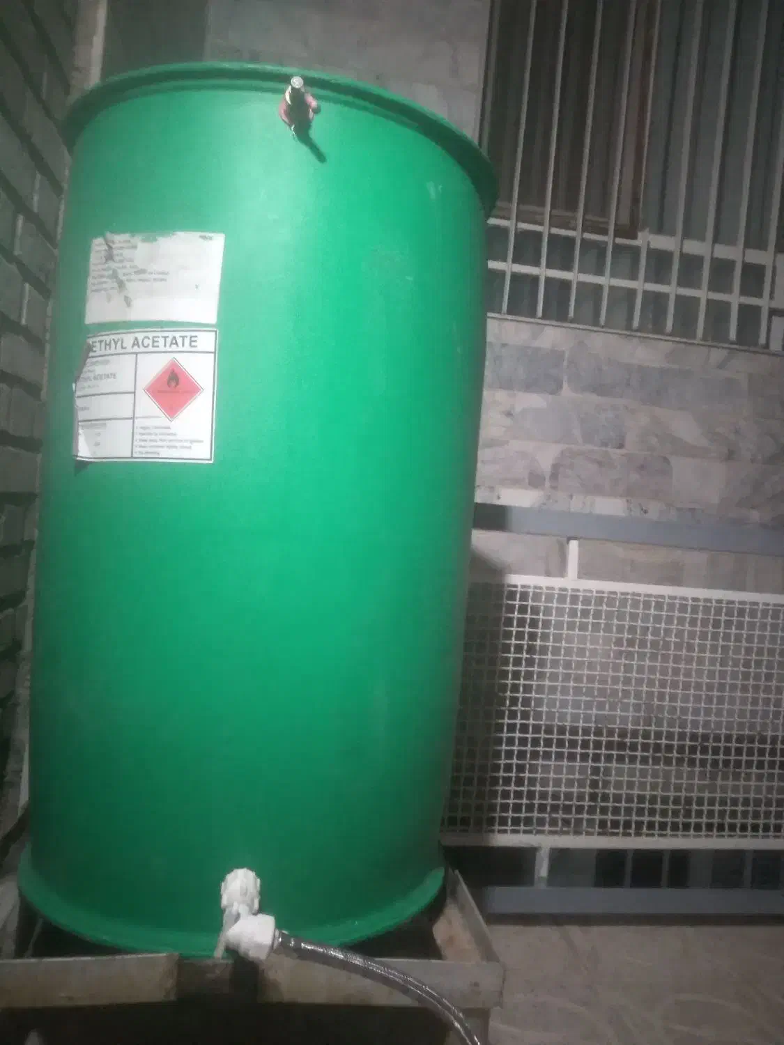 بشکه آب پلاستیکی|مصالح و تجهیزات ساختمان|بیرجند, |دیوار