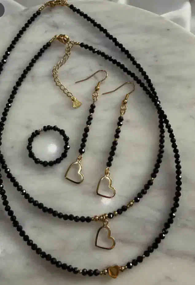 ساخت و فروش انواع عمده خرده اکسسوری،|بدلیجات|سقز, |دیوار