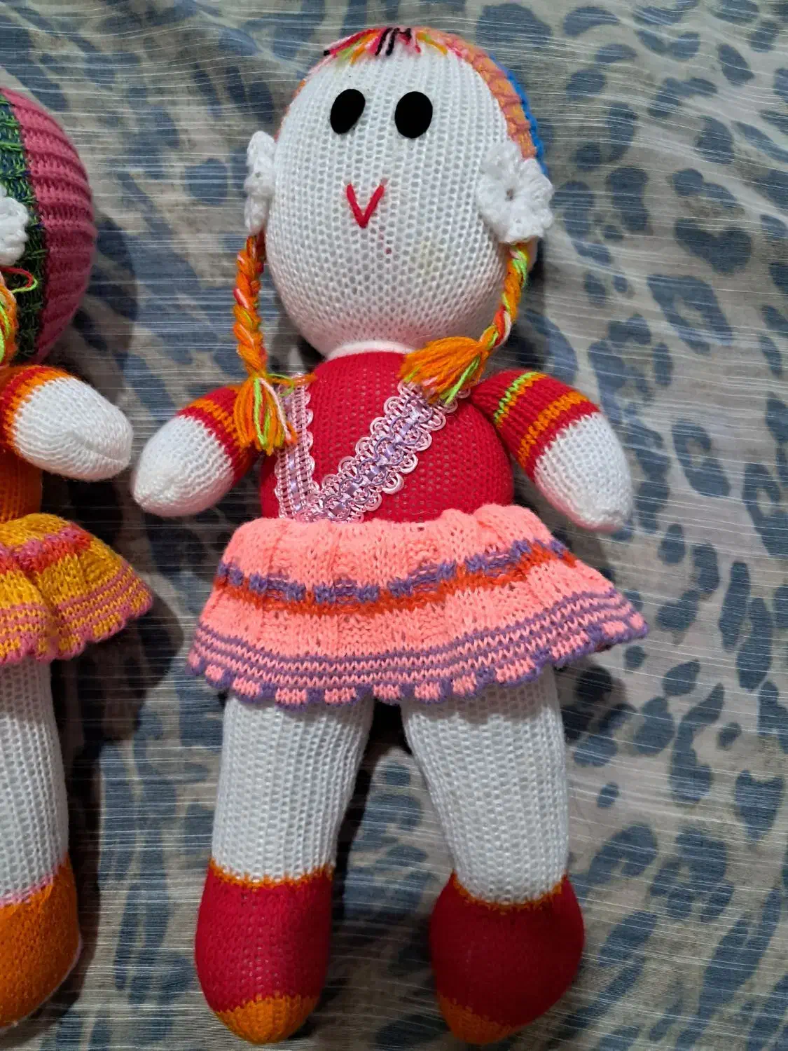 عروسک بافتنی|اسباب‌بازی بچه|کاشان, گریه|دیوار