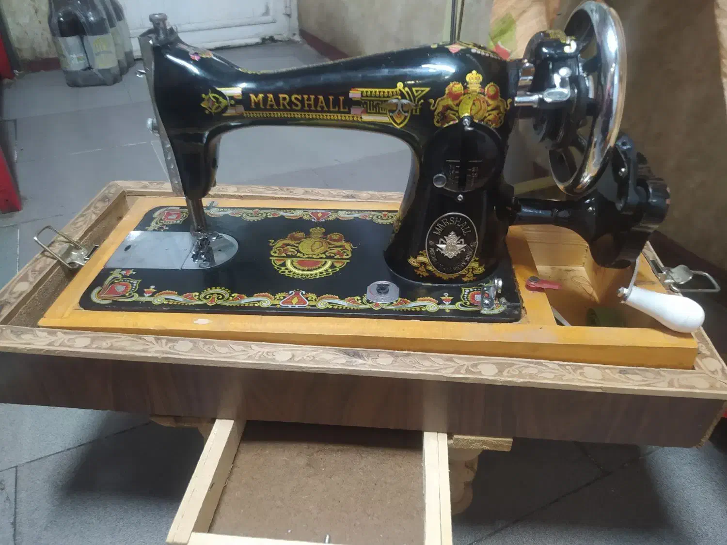 چرخ خیاطی قدیمی مارشال با میزش|چرخ خیاطی و ریسندگی|مرند, |دیوار