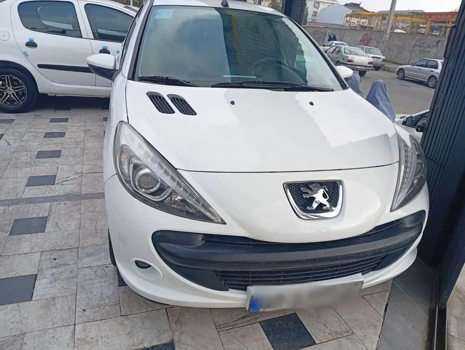 ۲۰۷ اتومات مدل ۹۷|خودرو سواری و وانت|رشت, کوی امام رضا|دیوار