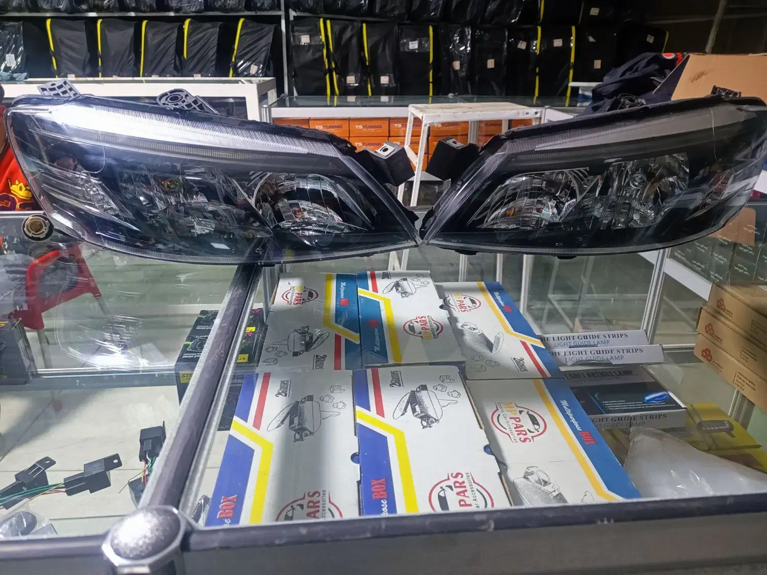 چراغ رانا پاس|قطعات یدکی و لوازم جانبی|کرمانشاه, |دیوار