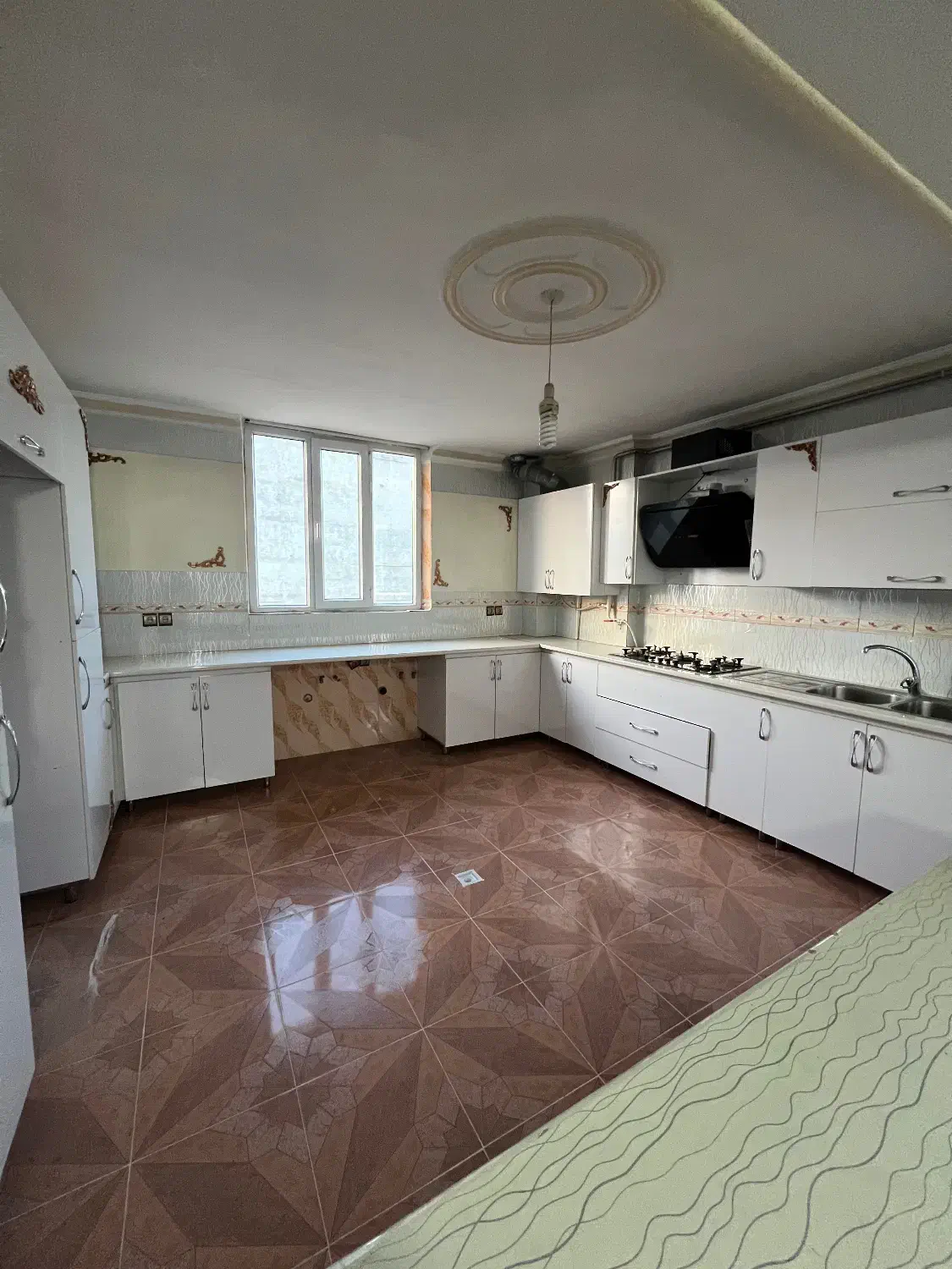 آپارتمان شهرک کارمندان|اجارهٔ آپارتمان|مهاباد (آذربایجان غربی), |دیوار