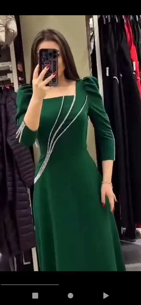 لباس مجلسی|لباس|امامزاده عبدالله, |دیوار