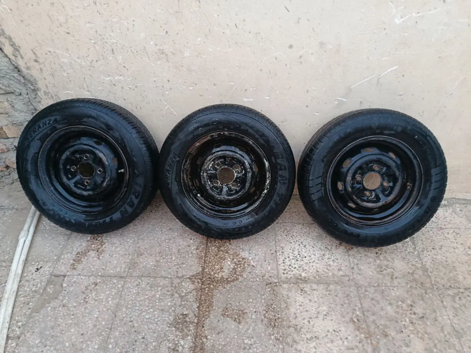 رینگ و لاستیک پیکان|قطعات یدکی و لوازم جانبی|نیمروز, |دیوار