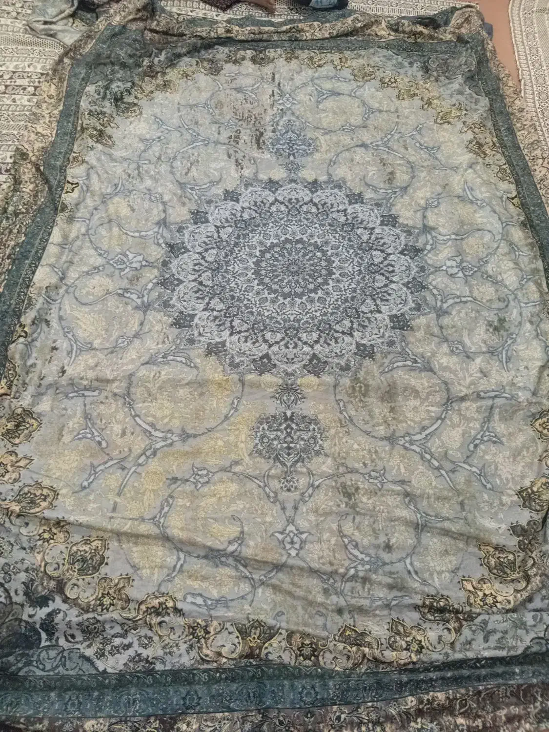 یک جفت روفرشی|روفرشی|رباط‌کریم, الارد|دیوار