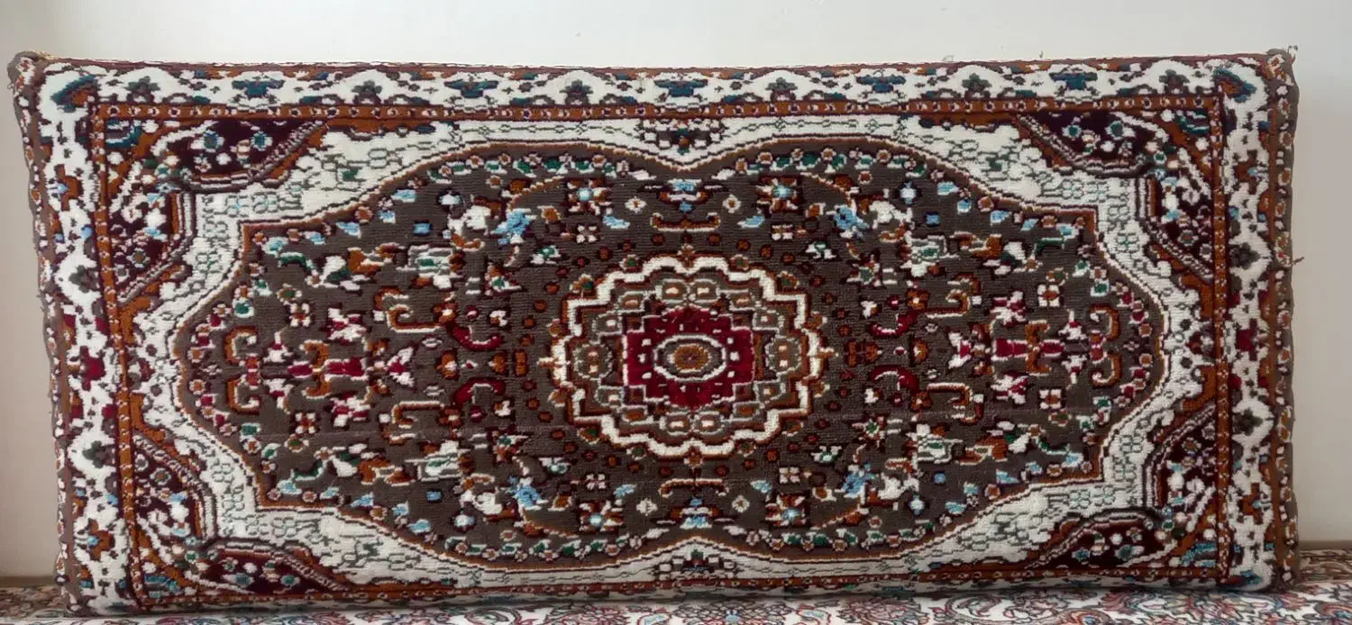 فروش پشتی سنتی قدیمی و مرغوب در دو مدل|پشتی|گلبهار, شهر جدید گلبهار|دیوار