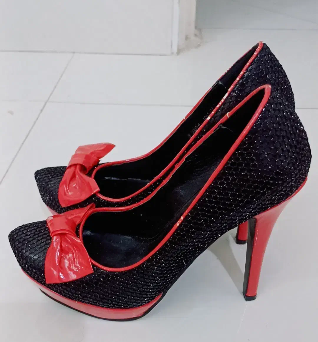 کفش مجلسی زنانه|کیف، کفش، کمربند|مشهد, شاهد (شهرک غرب)|دیوار