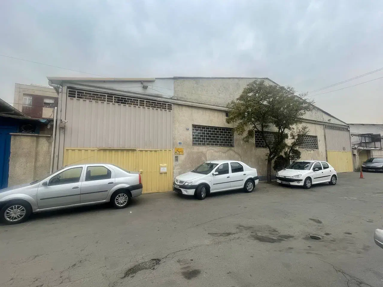 استخدام آبدارچی نظافتچی و کارگر ساده جهت چاپخانه|استخدام سرایداری و نظافت|تهران, چیتگر جنوبی|دیوار