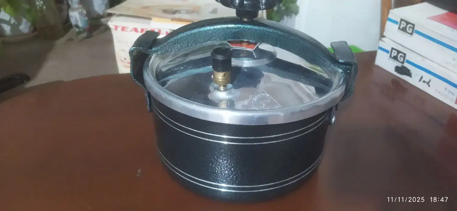 زودپزنو|ظروف پخت‌وپز|اصفهان, شاه پسند|دیوار