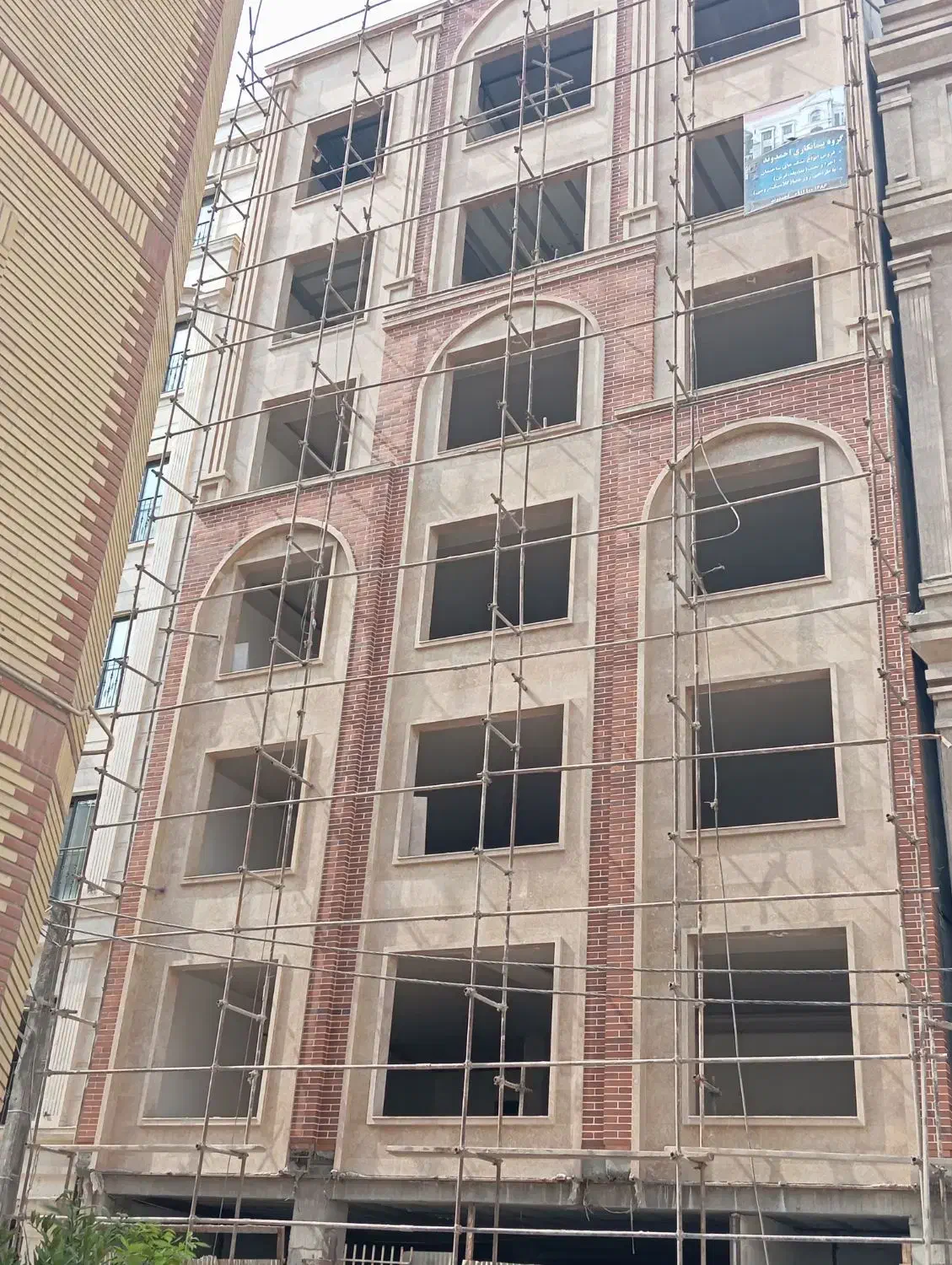 نصب انواع آجر نسوز وسنتی|خدمات پیشه و مهارت|آمل, |دیوار