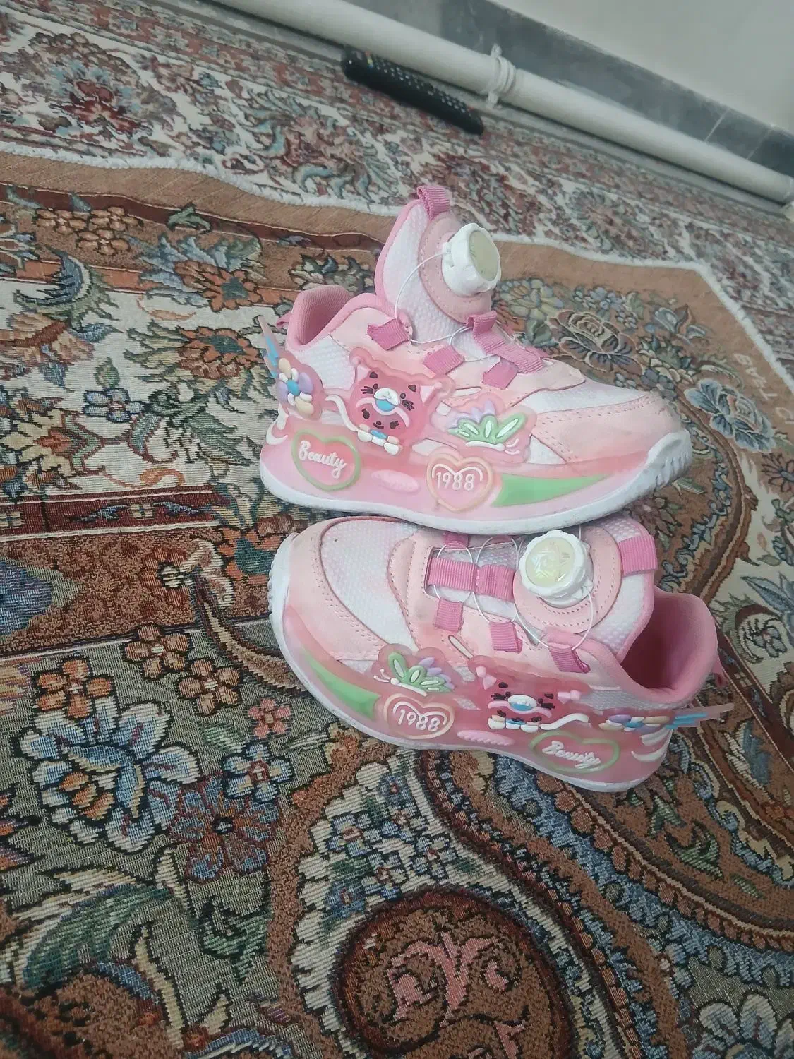 کتونی دخترانه نو سایز 31|کفش و لباس بچه|تهران, والفجر (افسریه)|دیوار