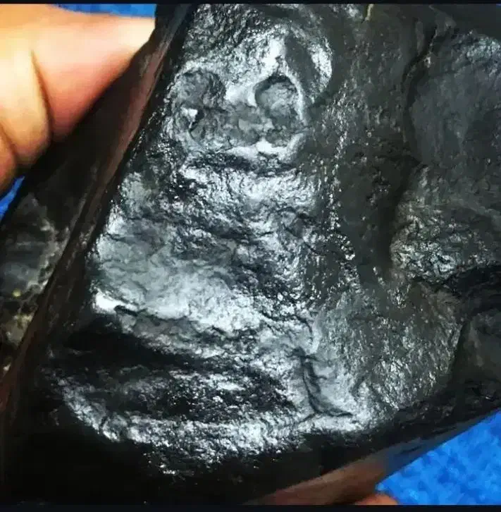 شهاب سنگ|کلکسیون اشیاء عتیقه|رامیان, |دیوار