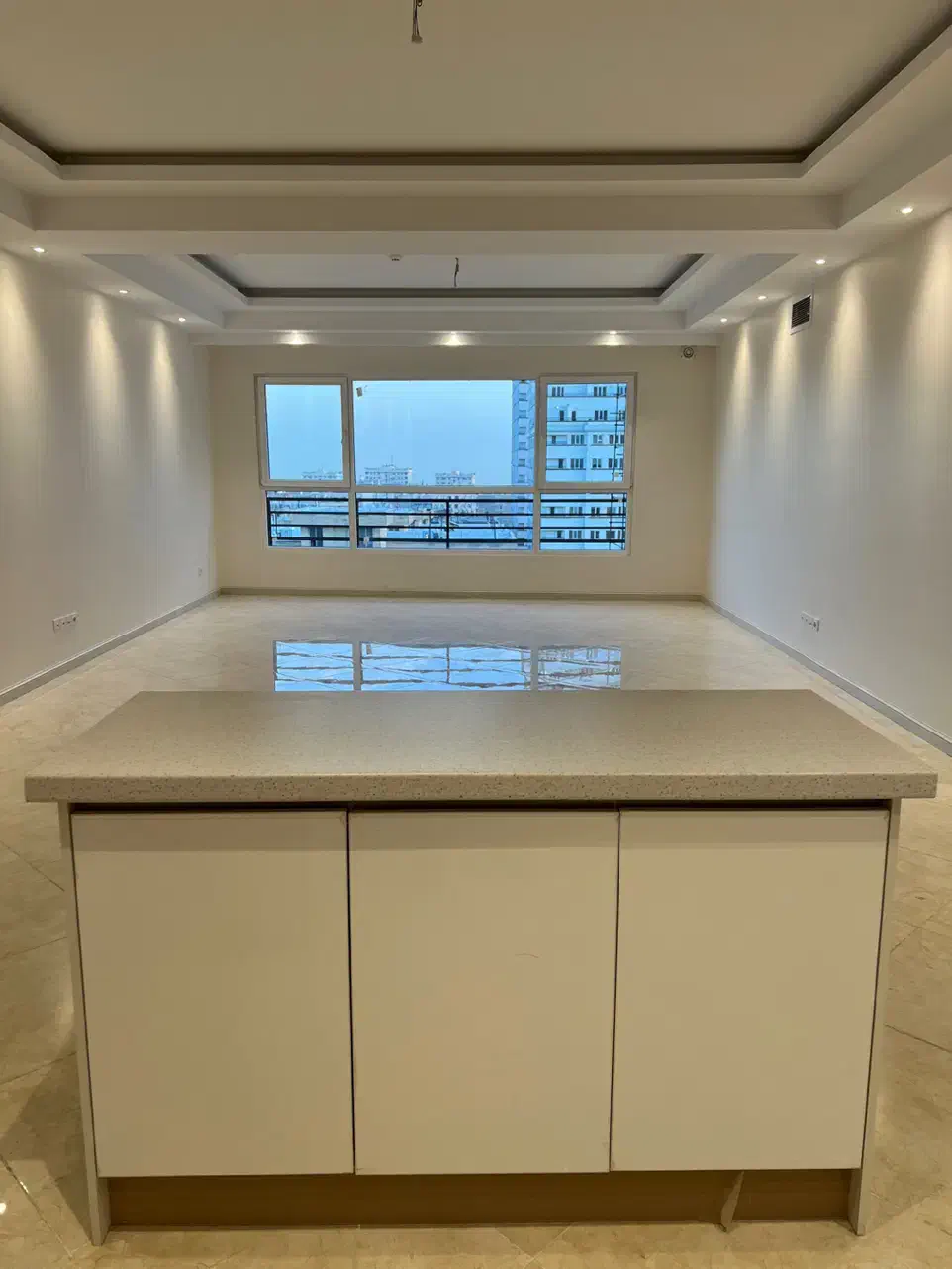 ۱۰۰ متر فول نما تراورتن بدون مشابه اشرفی